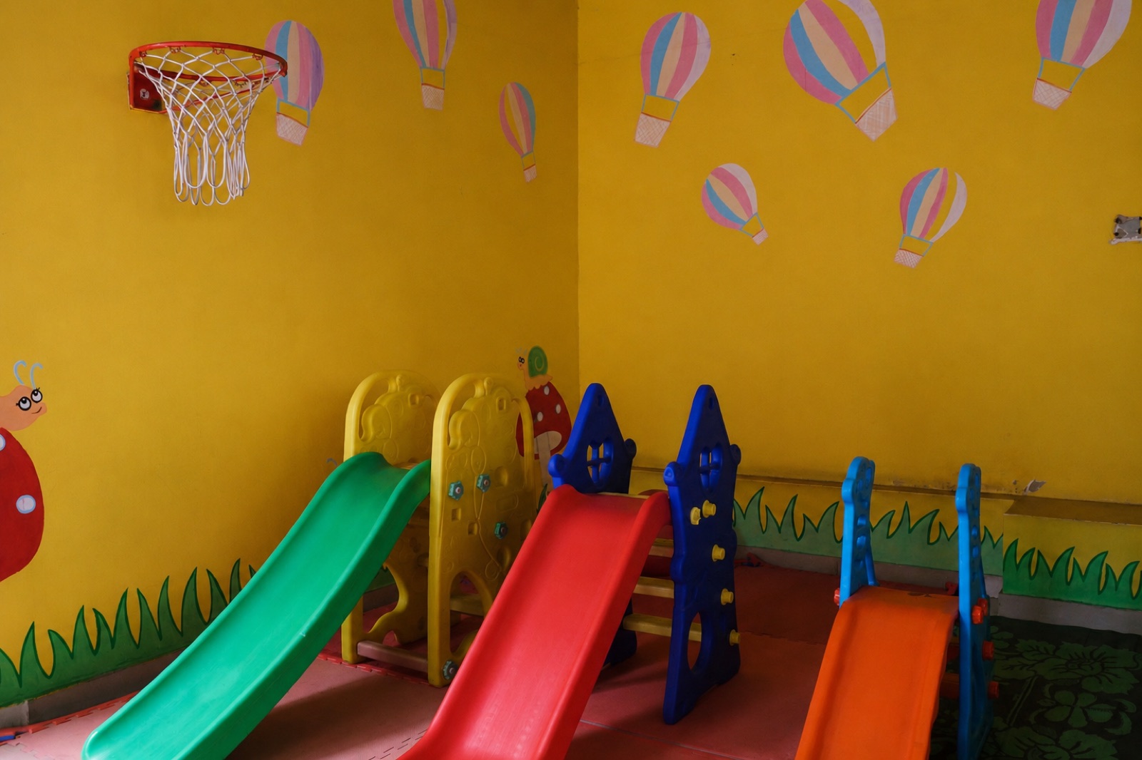 Outdoor play at TrottersStop